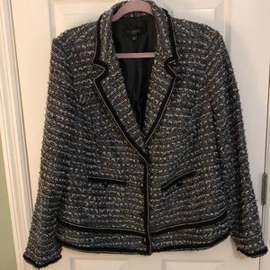 Black and white blazer from Talbots. Size 16w. Great details. No signs of wear.